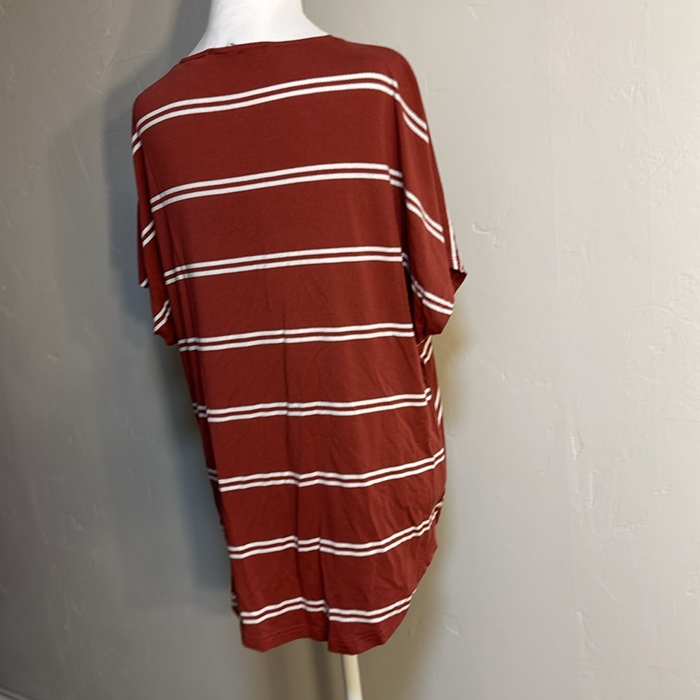 Striped Top - Picture 4 of 6